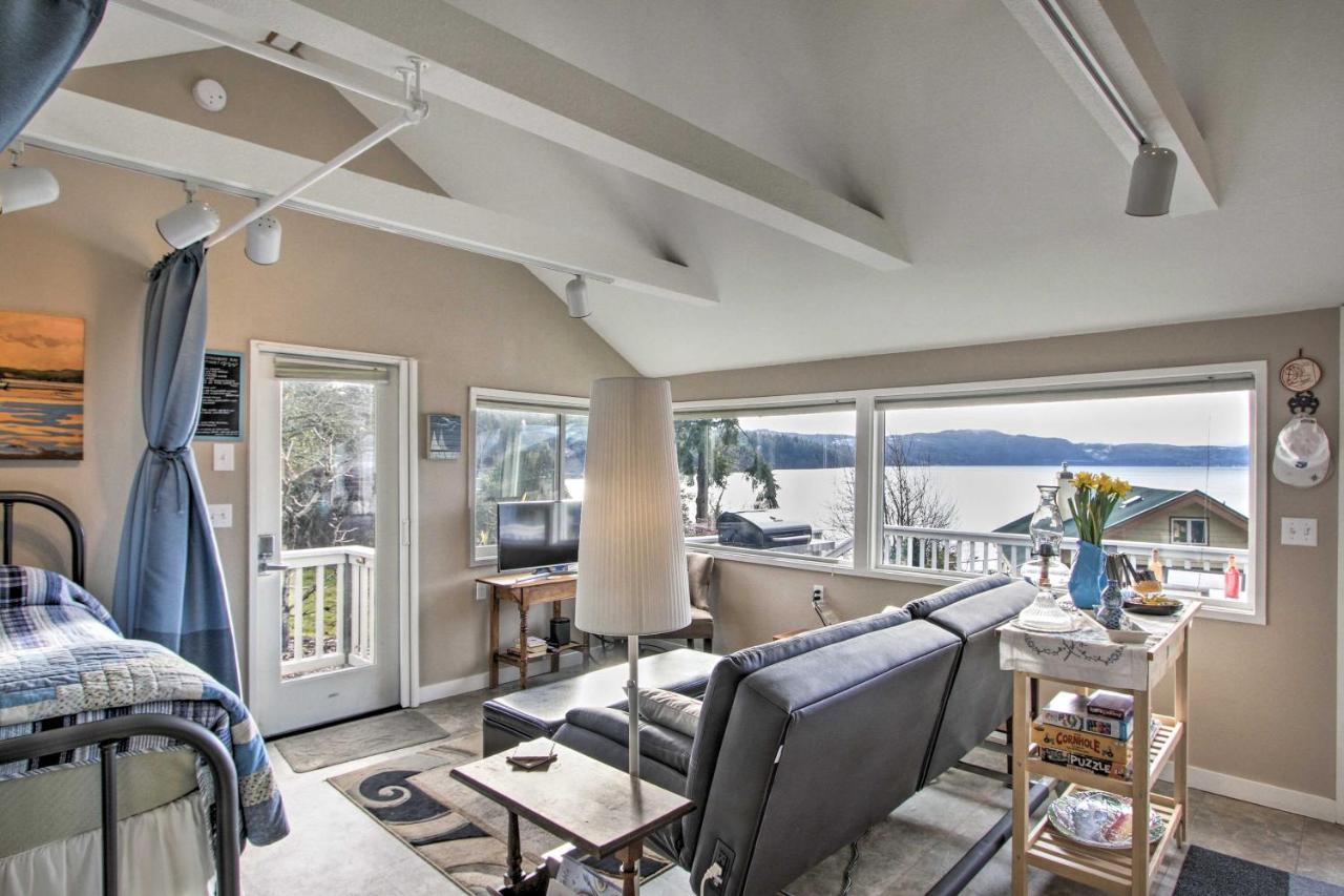 Idyllic Waterfront Cottage With Beach And Sunset Views Port Townsend Exteriör bild